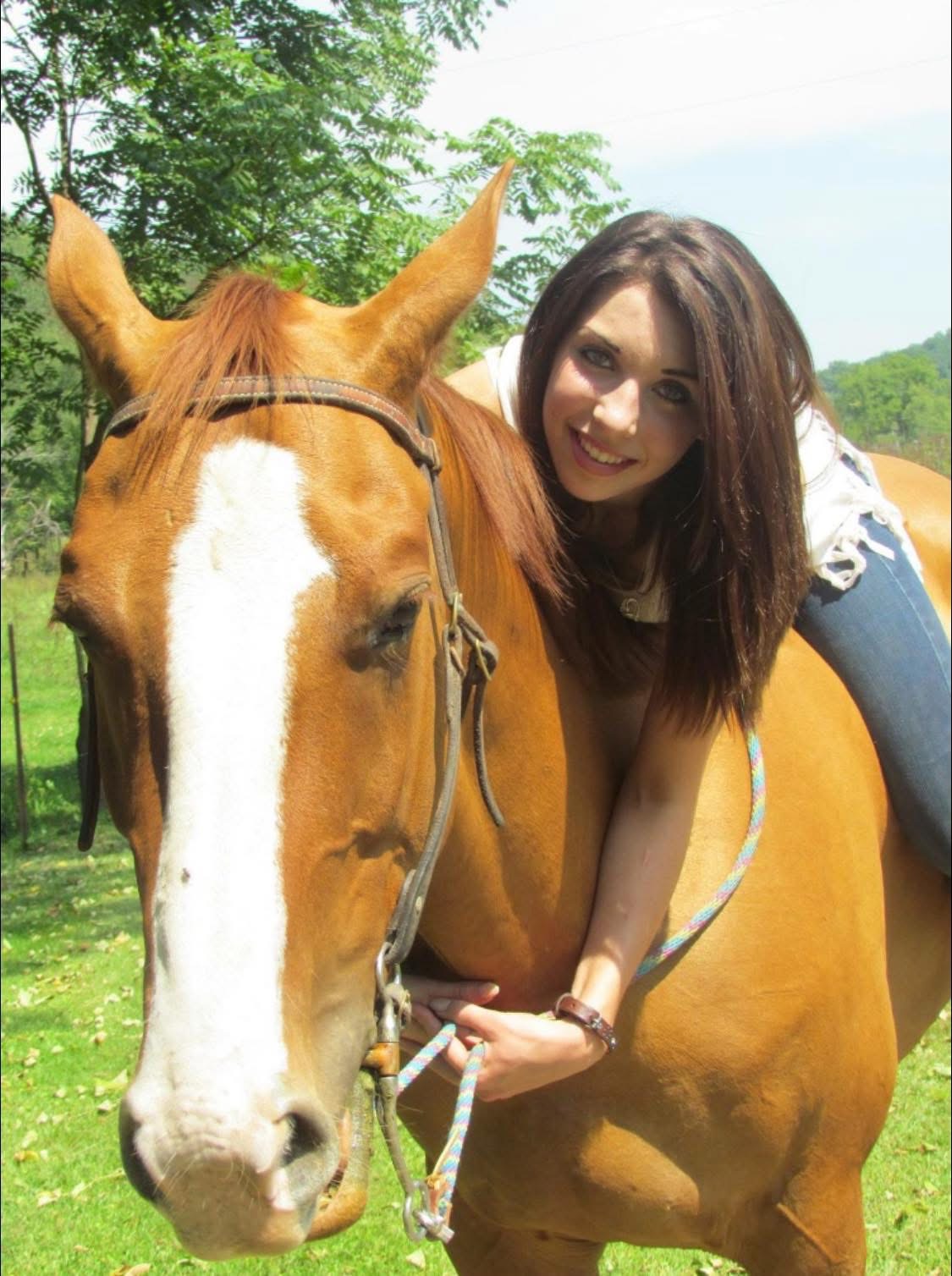 Sadie Meredith - Photo 2